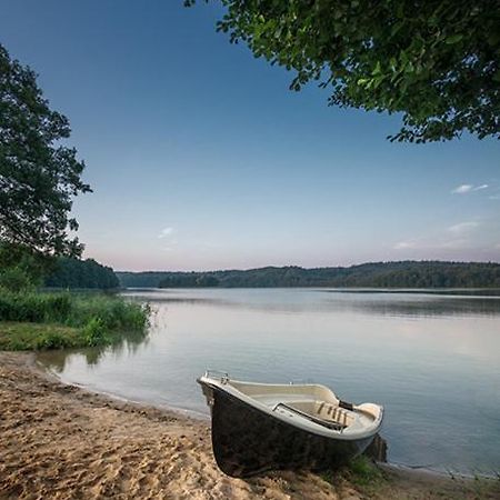 Pensjonat Nad Jeziorem Lakeside Brodnica Dolna Bagian luar foto