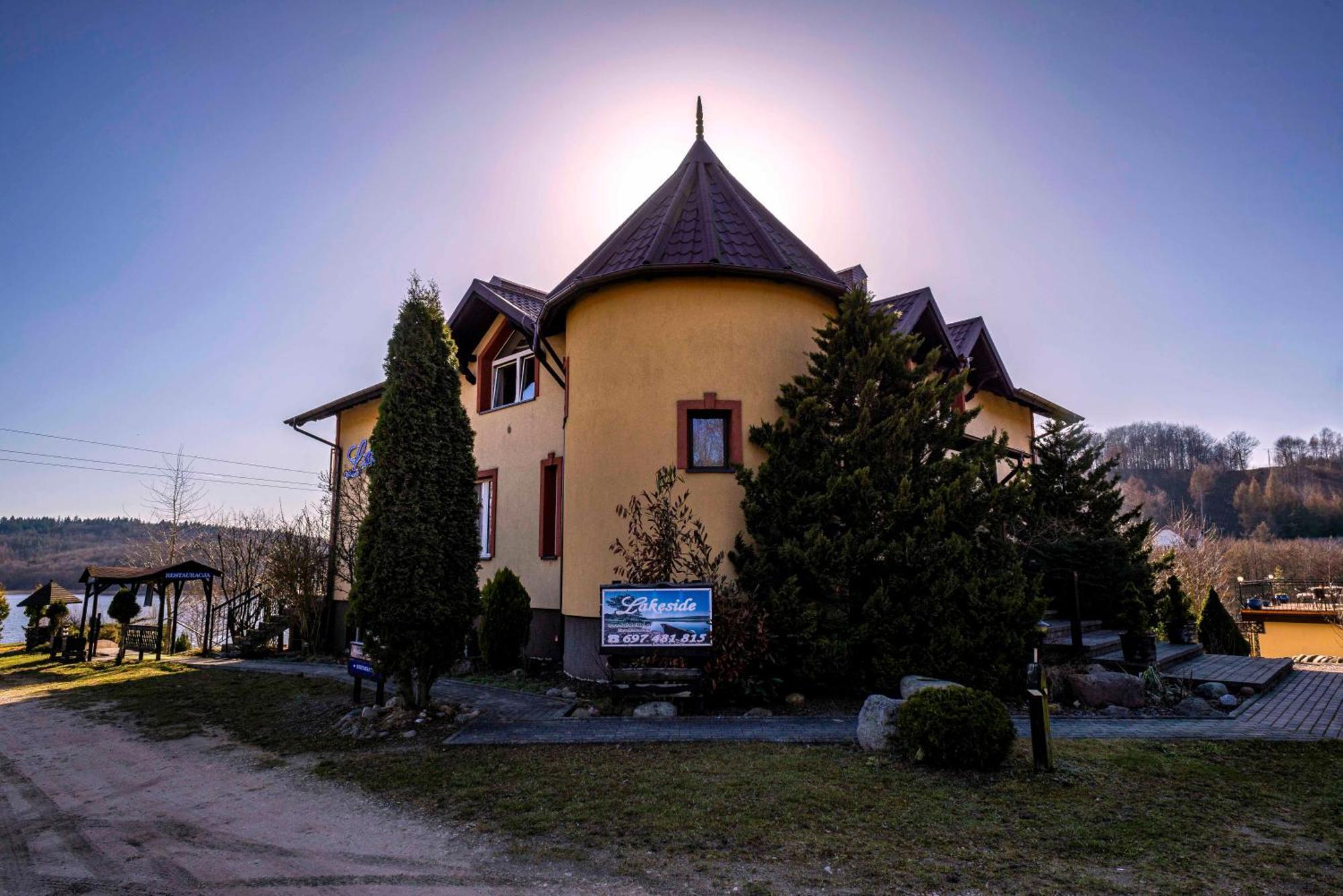 Pensjonat Nad Jeziorem Lakeside Brodnica Dolna Bagian luar foto