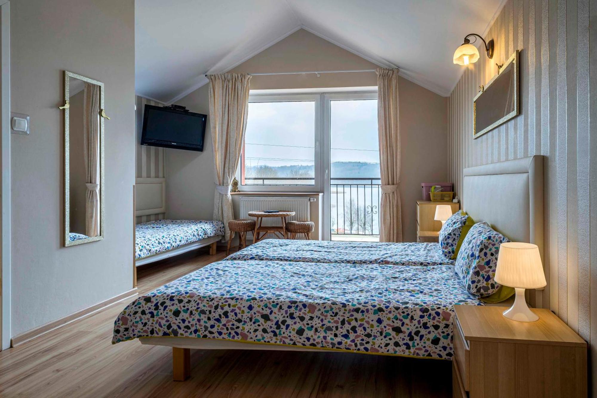 Pensjonat Nad Jeziorem Lakeside Brodnica Dolna Bagian luar foto