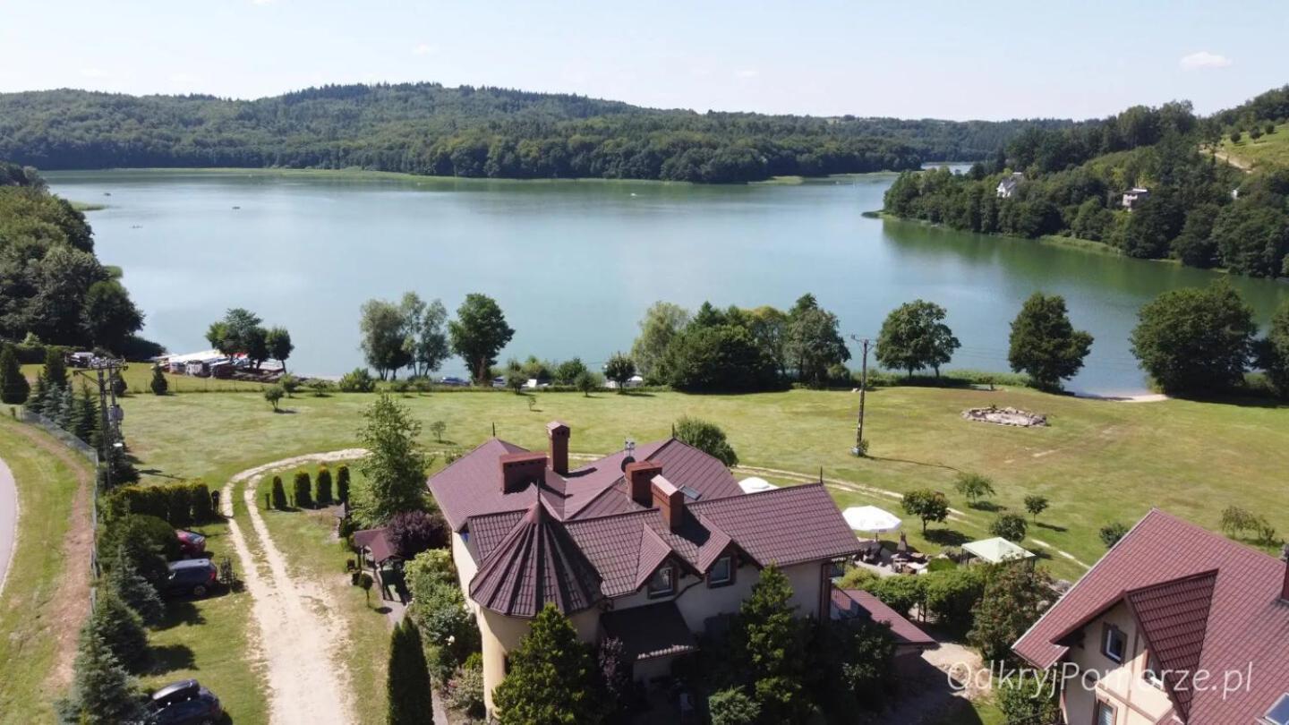 Pensjonat Nad Jeziorem Lakeside Brodnica Dolna Bagian luar foto