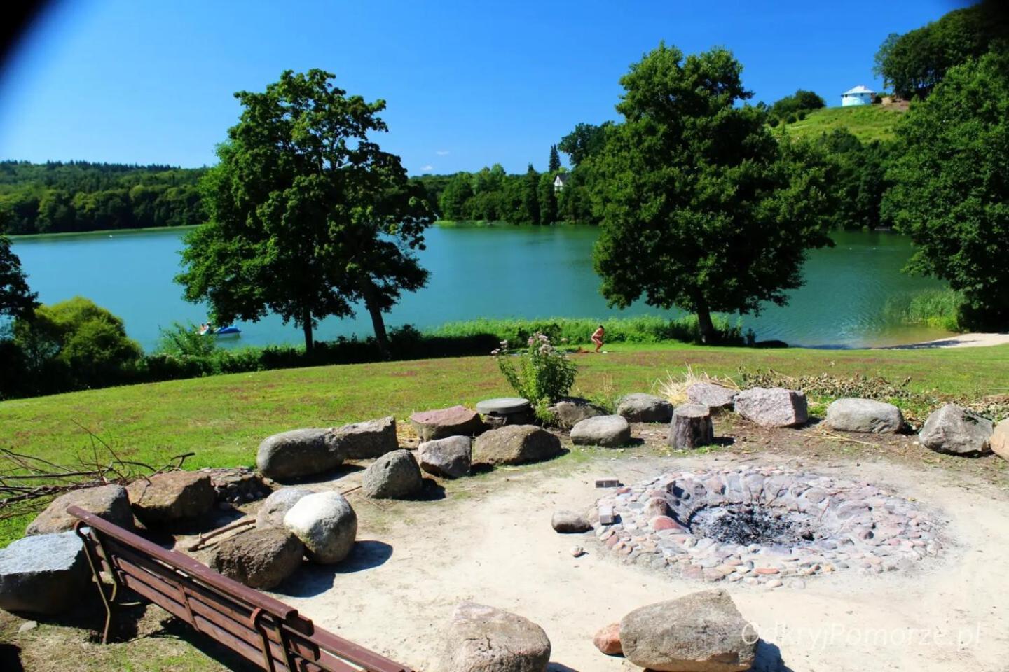 Pensjonat Nad Jeziorem Lakeside Brodnica Dolna Bagian luar foto